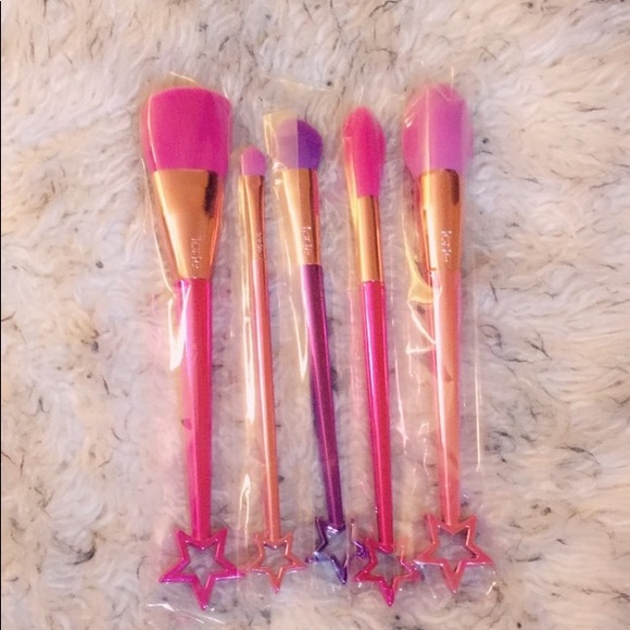 TARTE Pretty Things and Fairy Wings Brush Set - Picture 5 of 5
